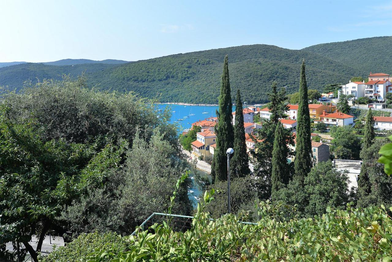 Apartment Near The Sea 650 Rabac Eksteriør billede
