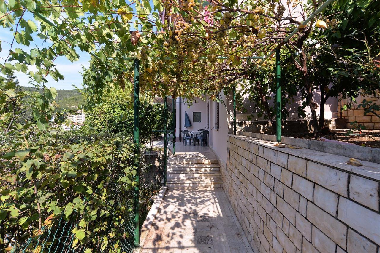 Apartment Near The Sea 650 Rabac Eksteriør billede