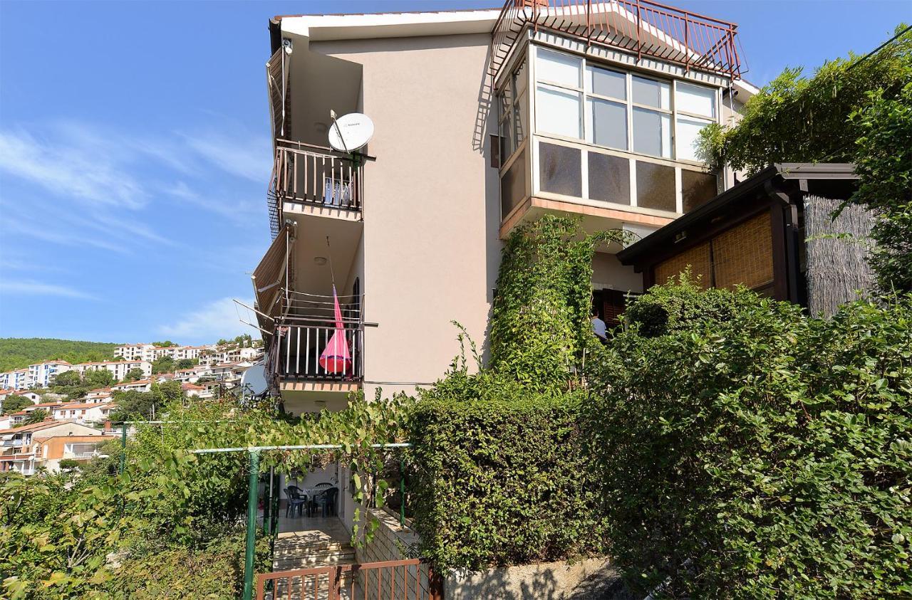 Apartment Near The Sea 650 Rabac Eksteriør billede