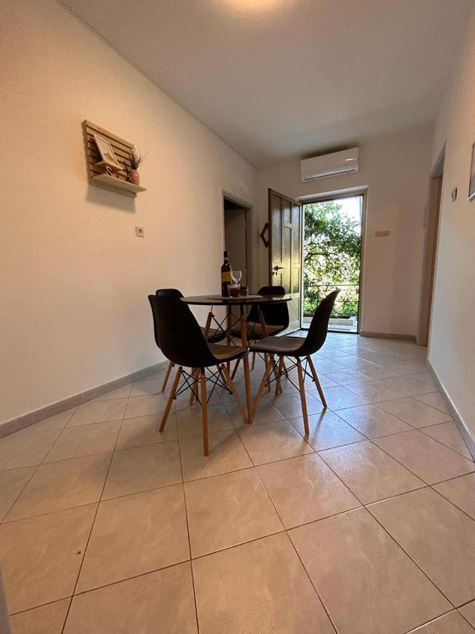 Apartment Near The Sea 650 Rabac Eksteriør billede