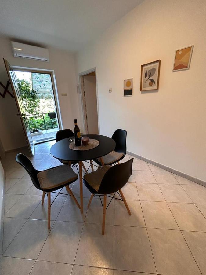 Apartment Near The Sea 650 Rabac Eksteriør billede